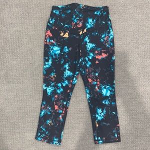 Old Navy Active Crop Maternity Pants